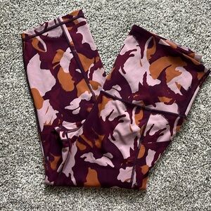 GAPfit Maternity 3/4 to 7/8 leggings